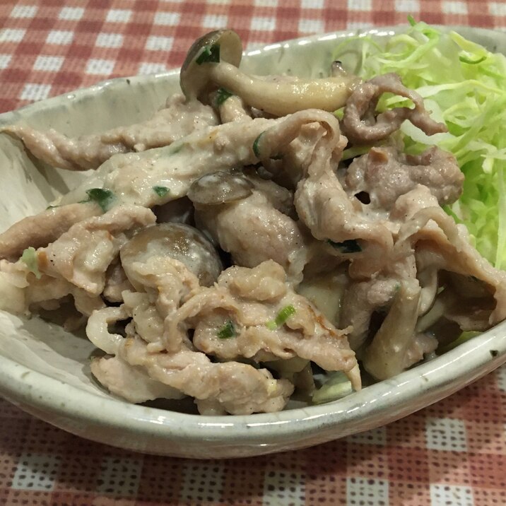 豚肉としめじの簡単マヨ炒め